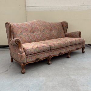 Čipendeila stila sofa (prece uz pasūtījumu)