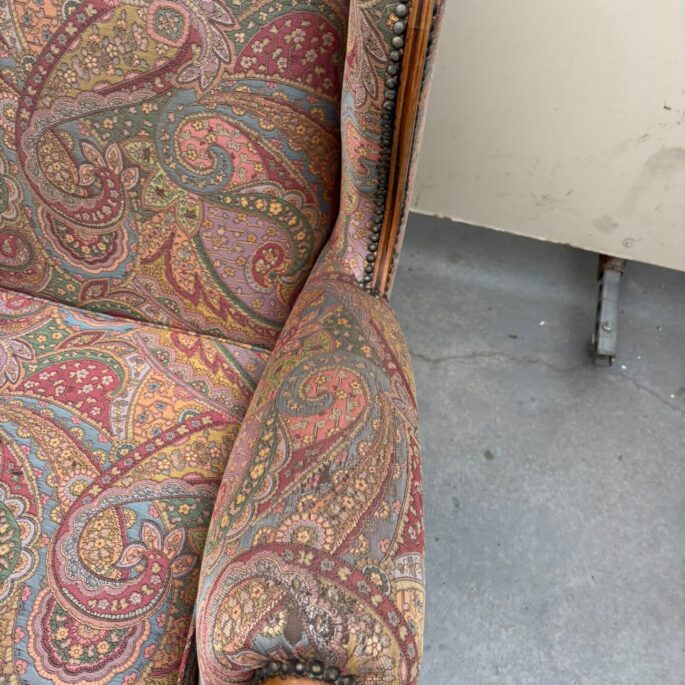 Čipendeila stila sofa (prece uz pasūtījumu)
