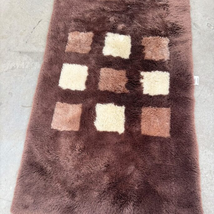 Paklājs (62 x 102 cm) (prece uz pasūtījumu)