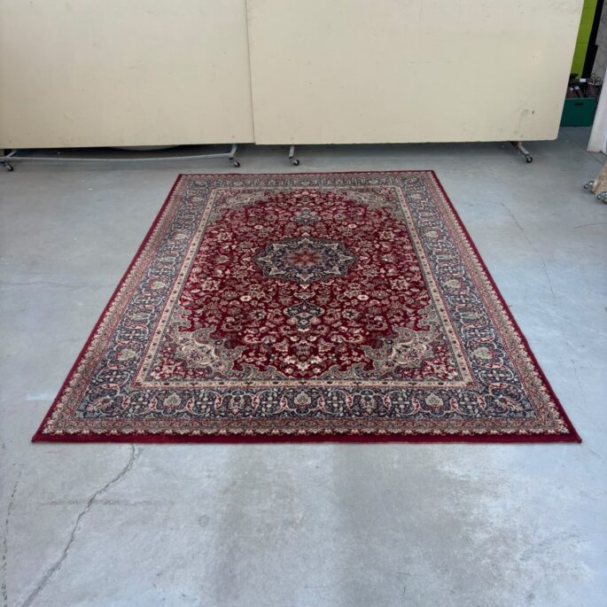 Vilnas paklājs ar ornamentiem (200 x 300 cm) (prece uz pasūtījumu)