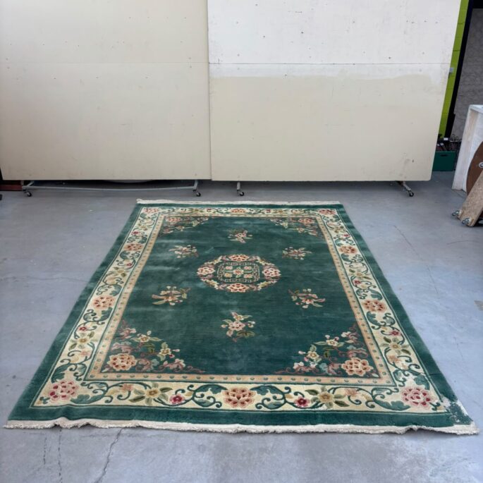 Vilnas paklājs ar ziedu motīvu (217 x 315 cm) (prece uz pasūtījumu)