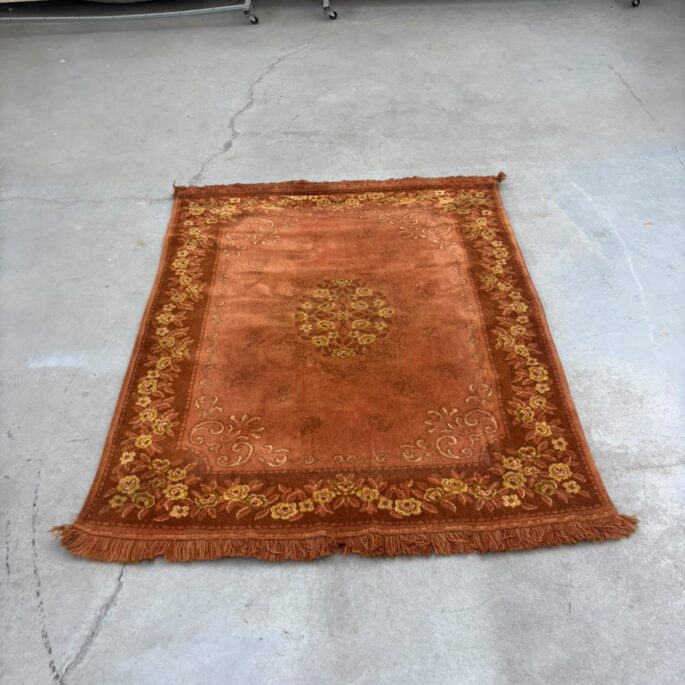 Paklājs ar ziedu rakstu (129 x 170 cm) (prece uz pasūtījumu)
