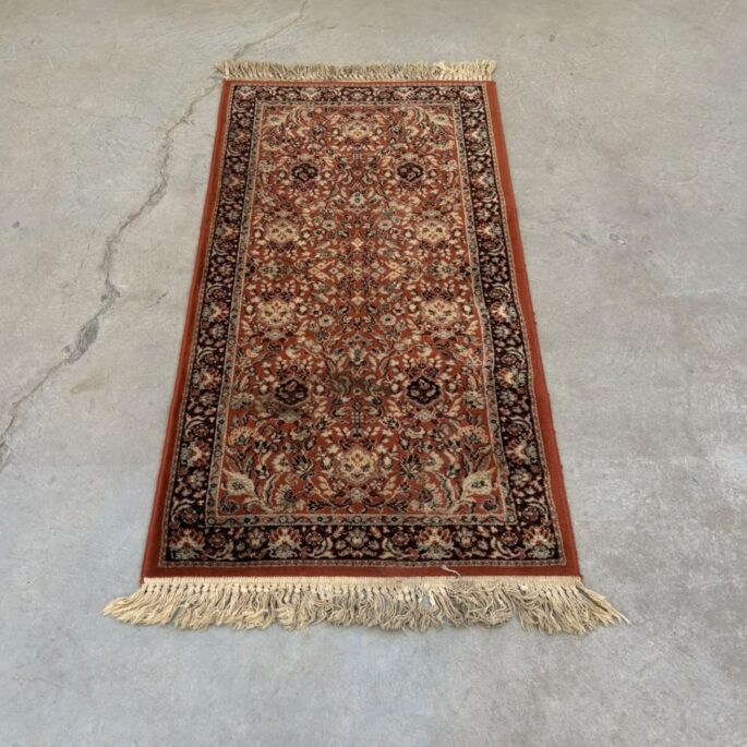 Paklājs ar bārkstīm (69 x 152 cm) (prece uz pasūtījumu)