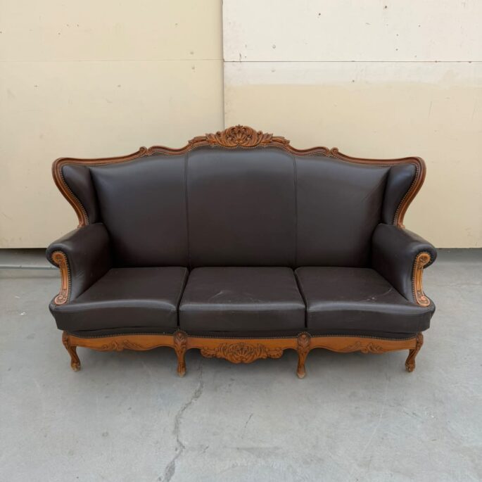 Rokoko stila sofa (prece uz pasūtījumu)