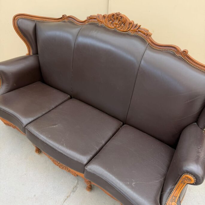 Rokoko stila sofa (prece uz pasūtījumu)