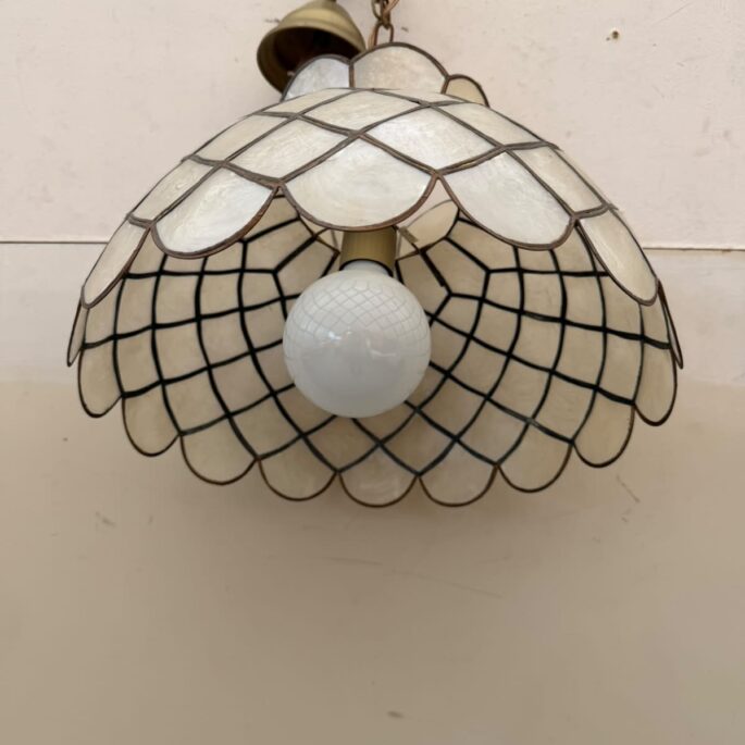Griestu lampa (prece uz pasūtījumu)