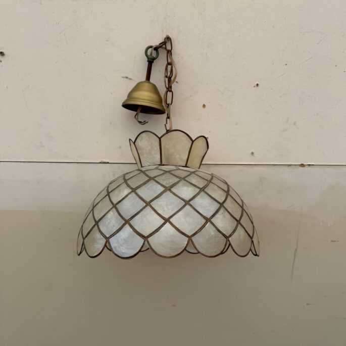 Griestu lampa (prece uz pasūtījumu)