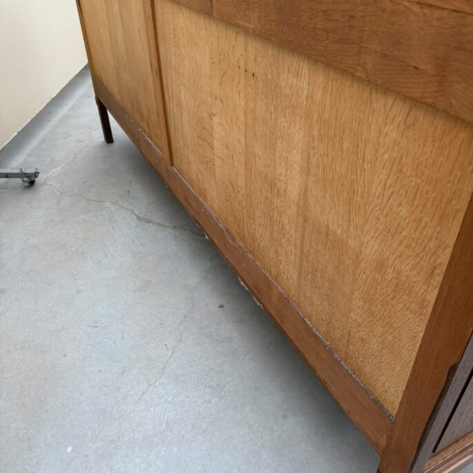 Kumode ar atvilktnēm un durtiņām (prece uz pasūtījumu)