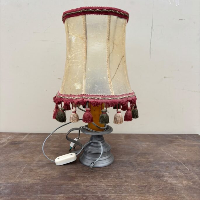Galda lampa (prece uz pasūtījumu)