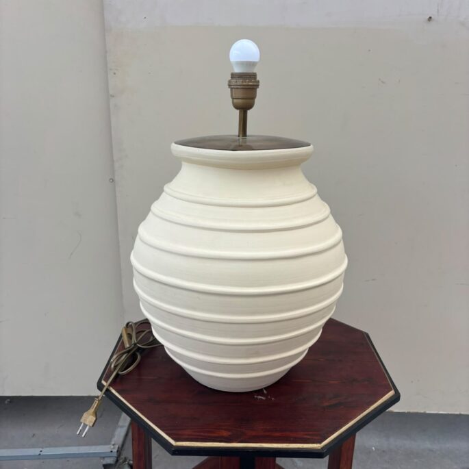Galda lampa (prece uz pasūtījumu)