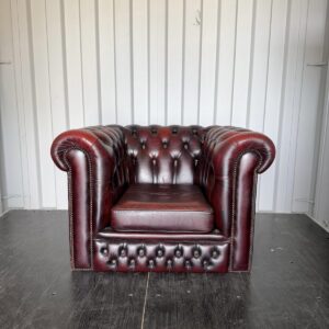 Chesterfield stila ādas atpūtas krēsls (prece uz pasūtījumu)