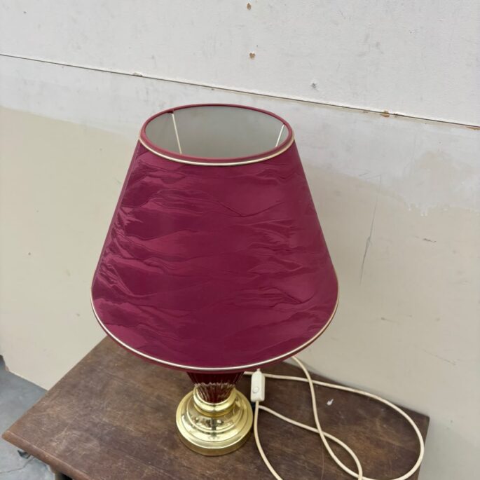 Galda lampa (prece uz pasūtījumu)